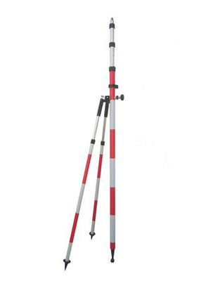 instrumentos de 187CM e tripés de Polos